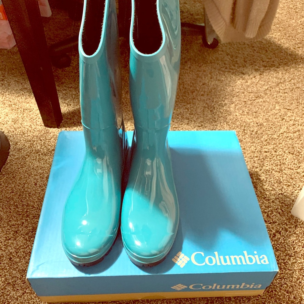 COPY - Teal Columbia Rain Boots Size 9